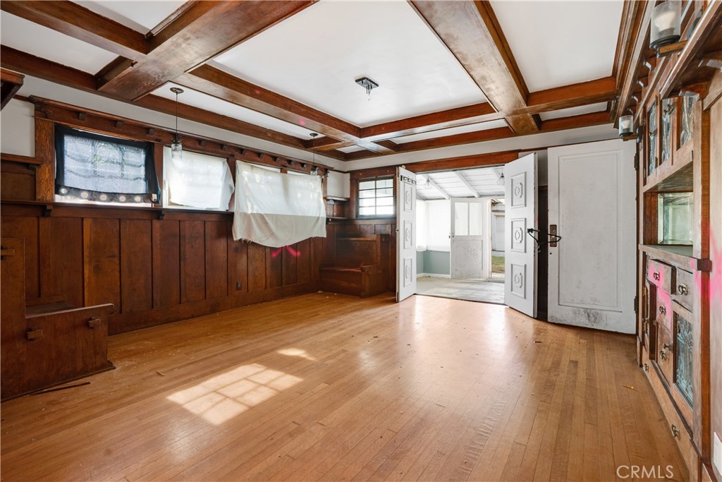 1527 S Wilton Property Photo 38