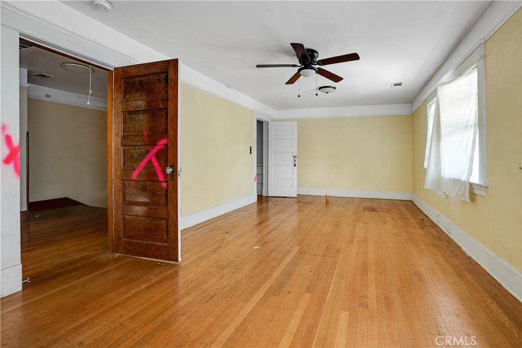 1527 S Wilton Property Photo 46