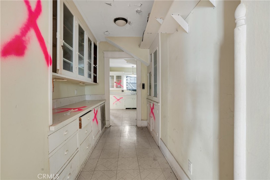 1527 S Wilton Property Photo 49