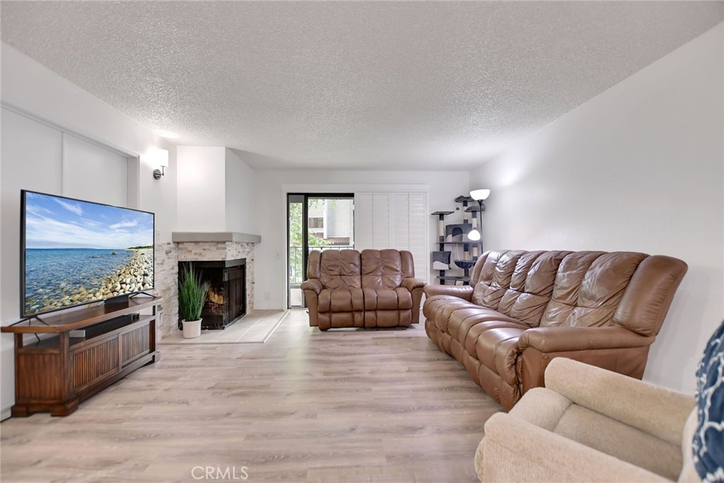254 E Fern Avenue 107 Property Photo 1