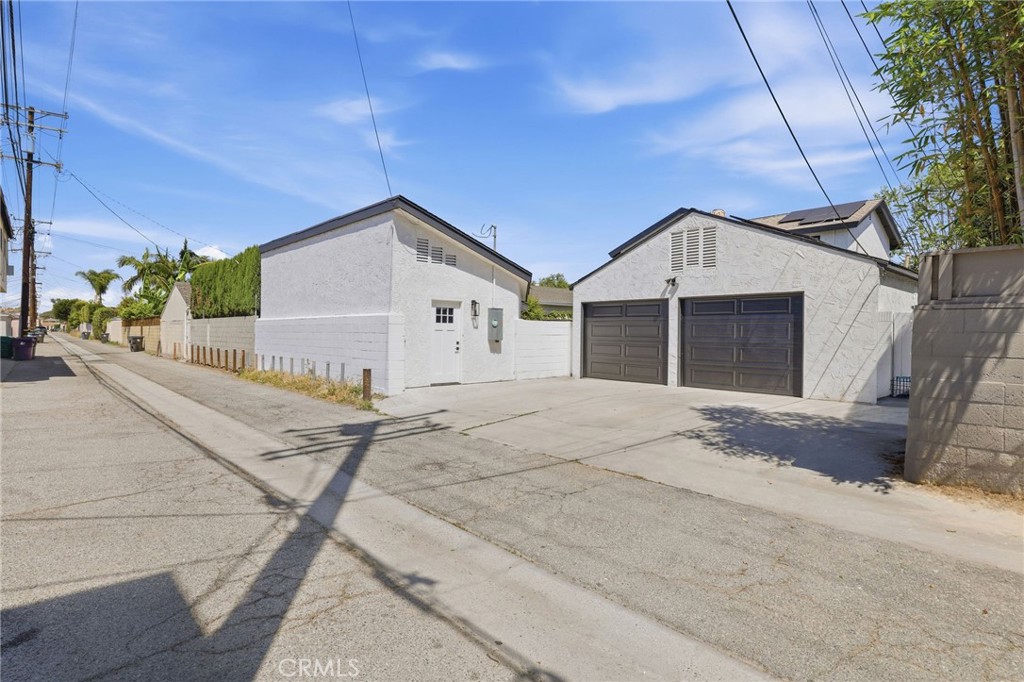 4529 Pepperwood Avenue Property Photo 44