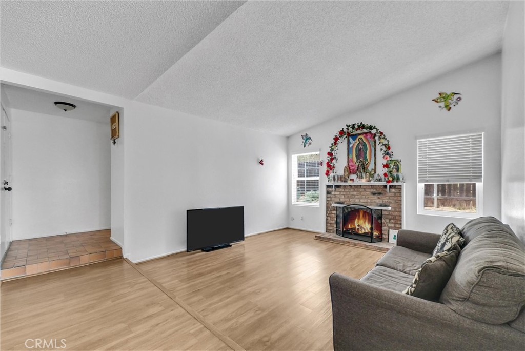 2111 Whitestone Drive Property Photo 8