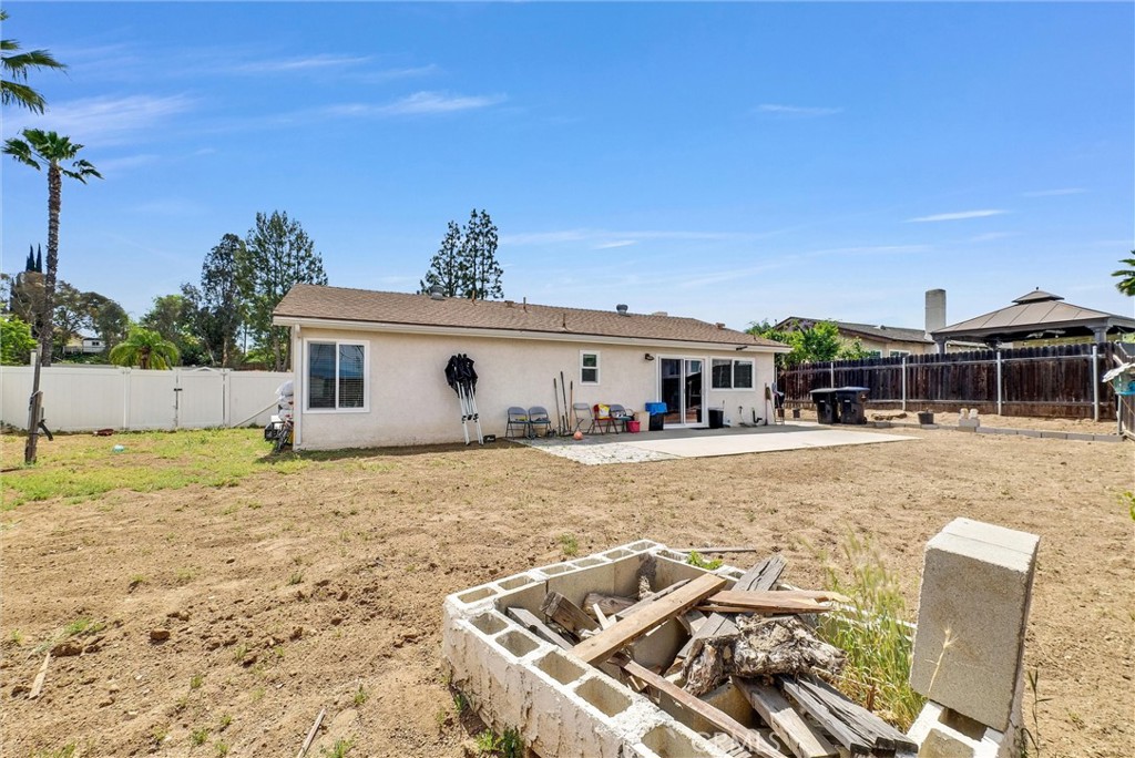 2111 Whitestone Drive Property Photo 28