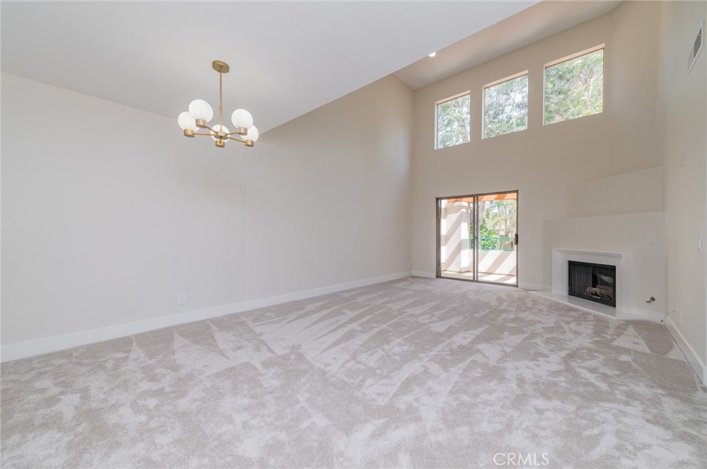 46 Villa Point Property Photo 14