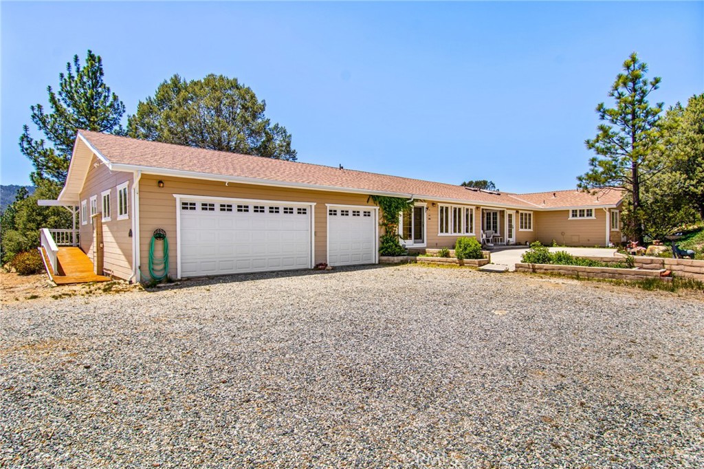 36350 Butterfly Peak Property Photo 1