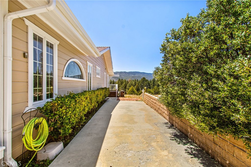36350 Butterfly Peak Property Photo 8
