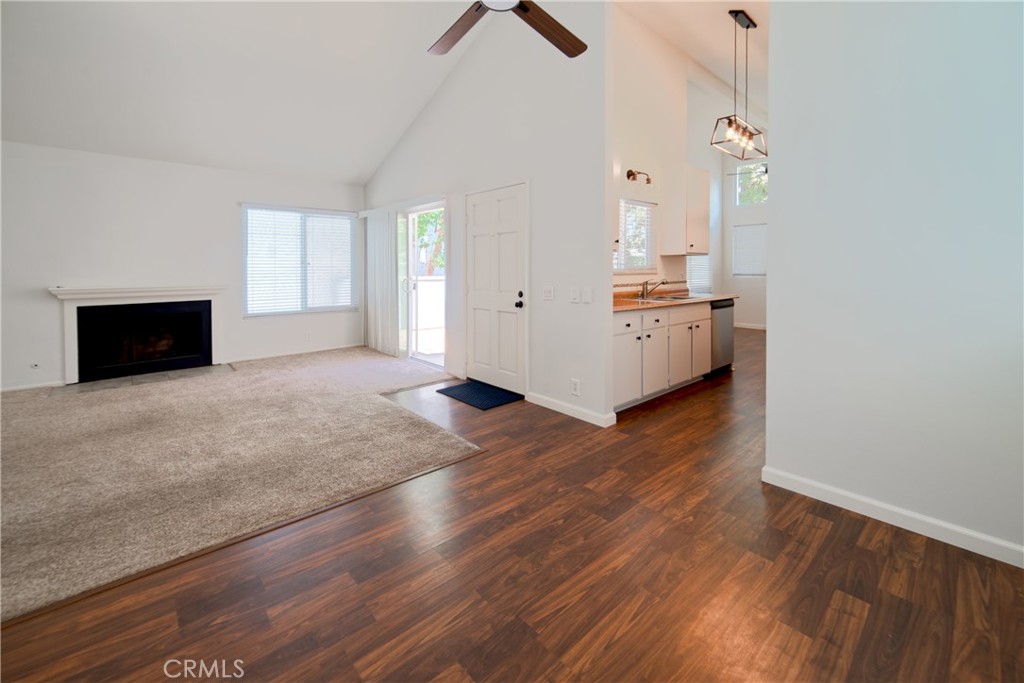 700 E Lake Drive 52 Property Photo 5