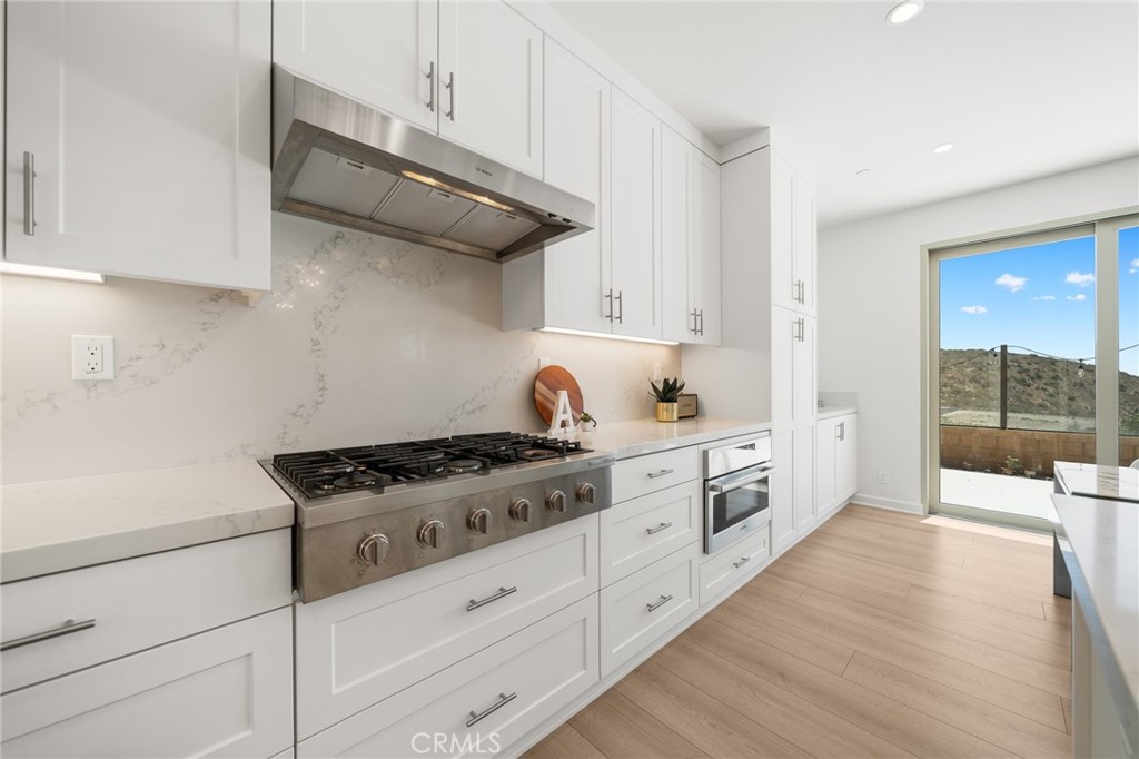 246 Canterbury Property Photo 11