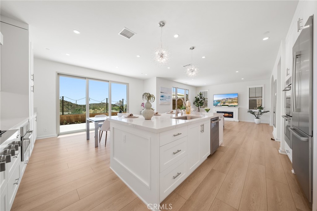 246 Canterbury Property Photo 12
