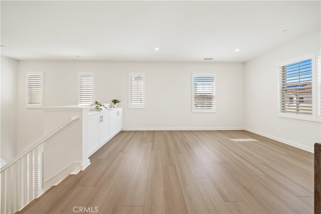 246 Canterbury Property Photo 23