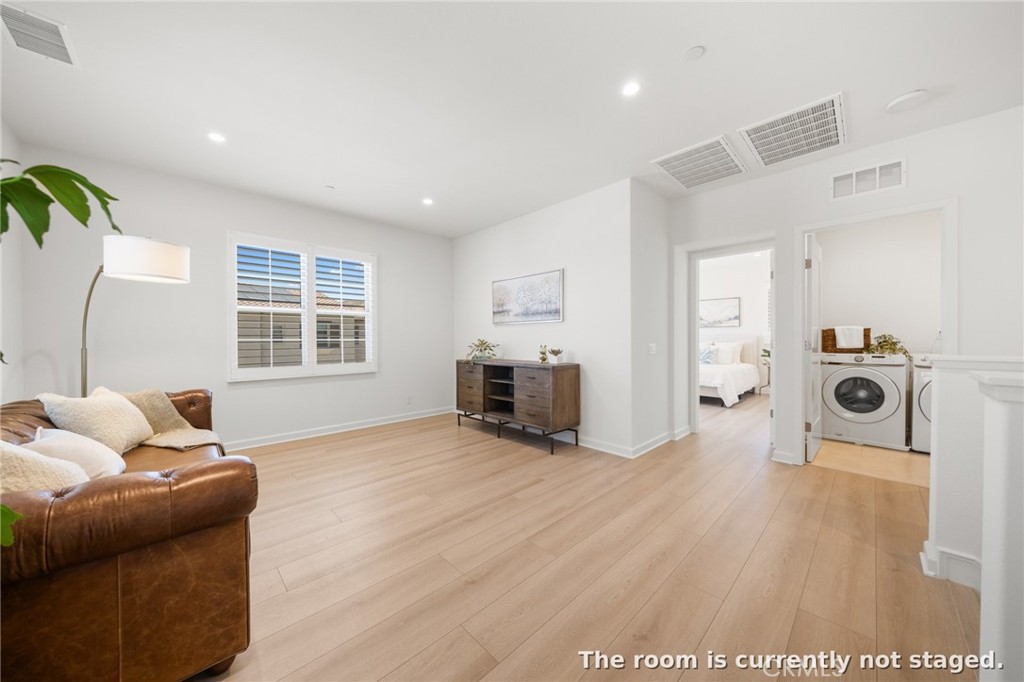 246 Canterbury Property Photo 27
