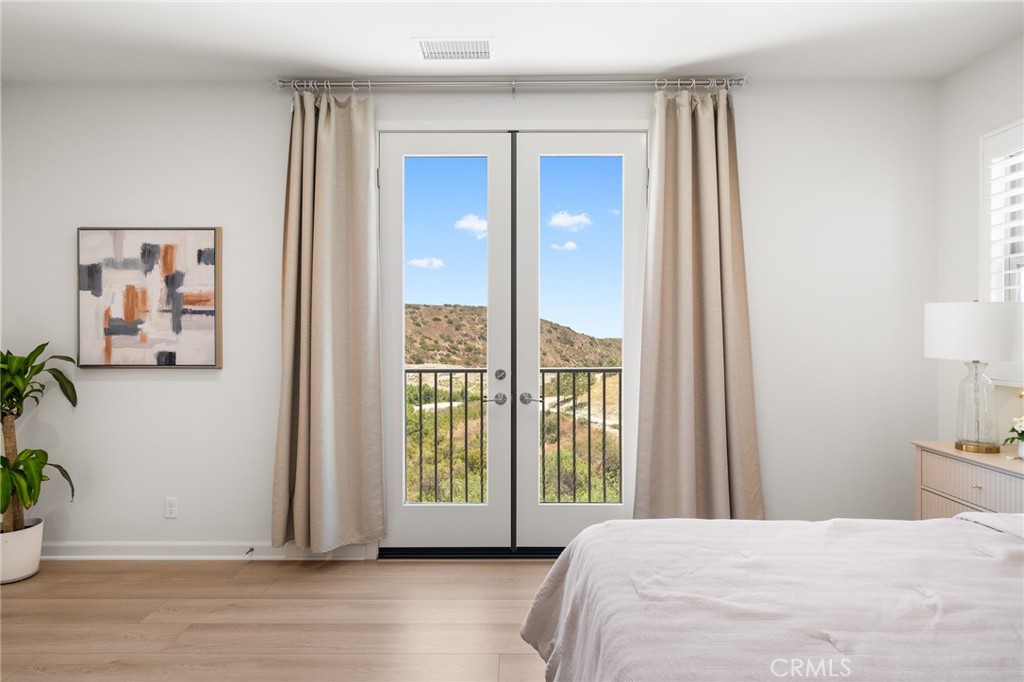 246 Canterbury Property Photo 32