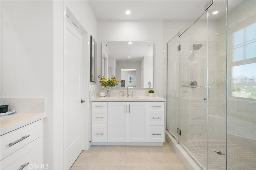 246 Canterbury Property Photo 34