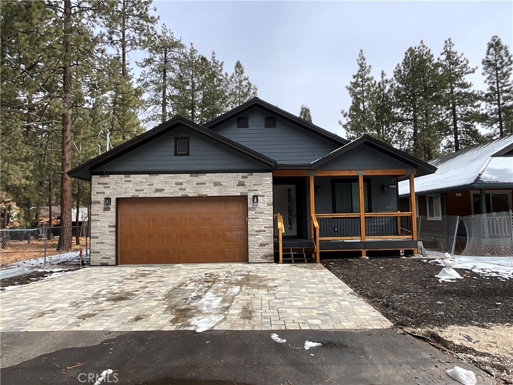 916 Michael Avenue Property Photo 1