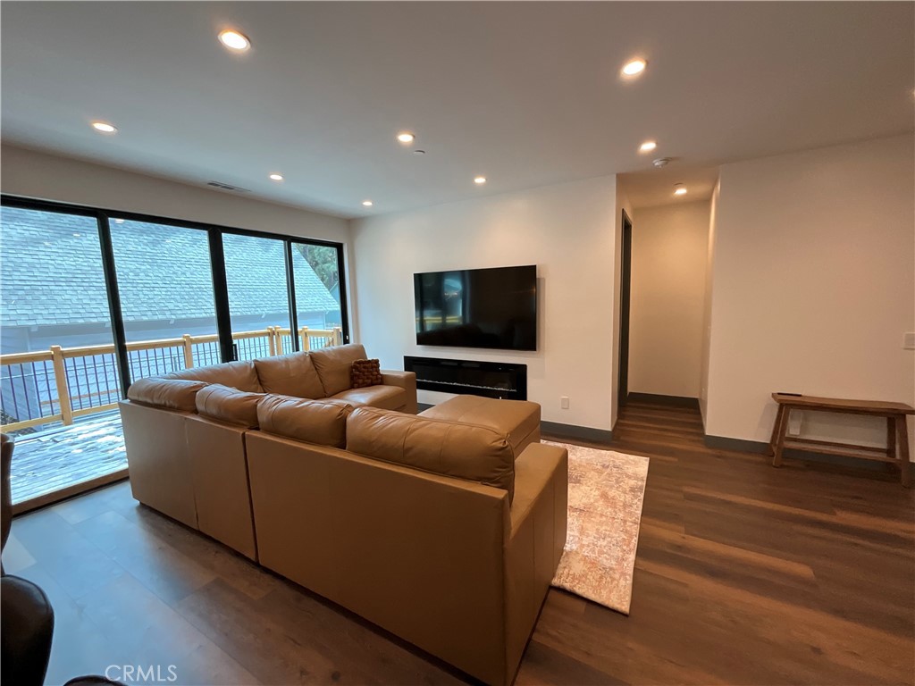 916 Michael Avenue Property Photo 4