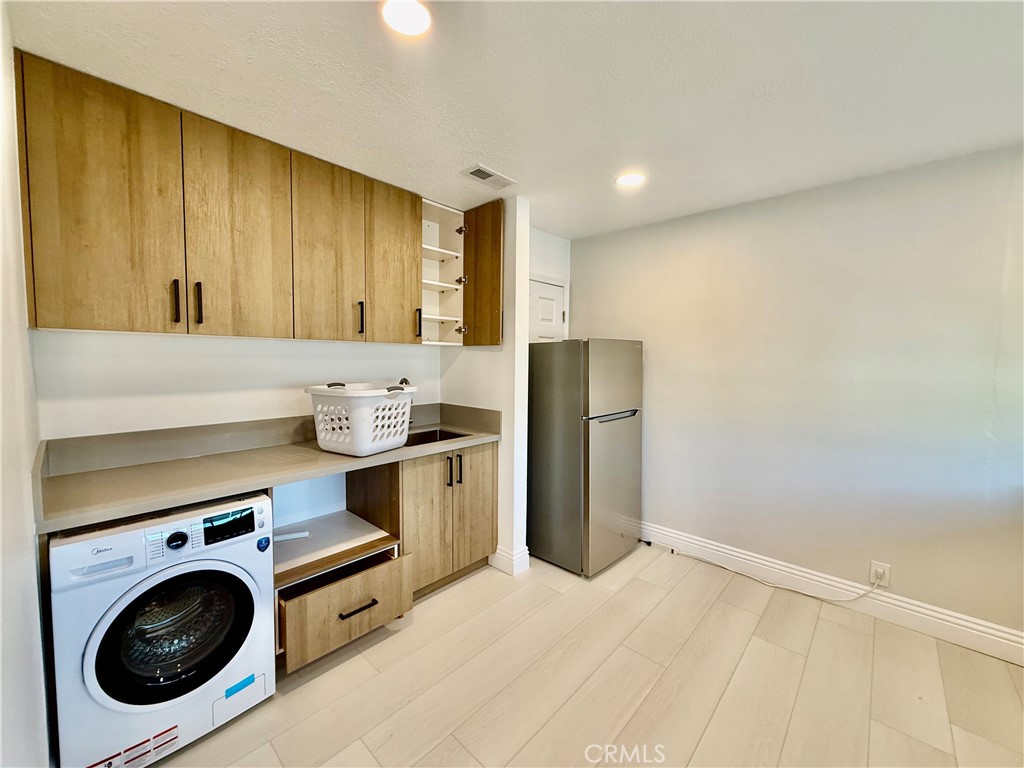 4082 Blackfin Avenue Property Photo 4