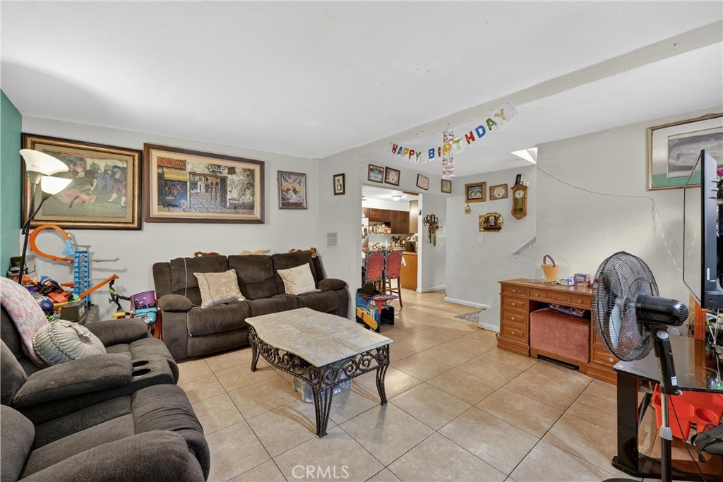 2211 S Fairview Property Photo 24