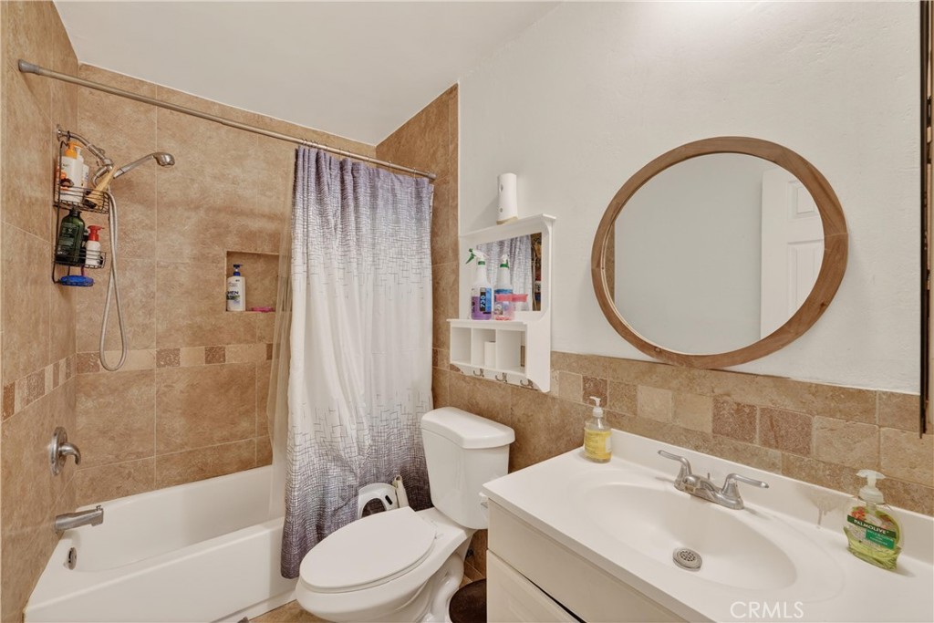 2211 S Fairview Property Photo 54