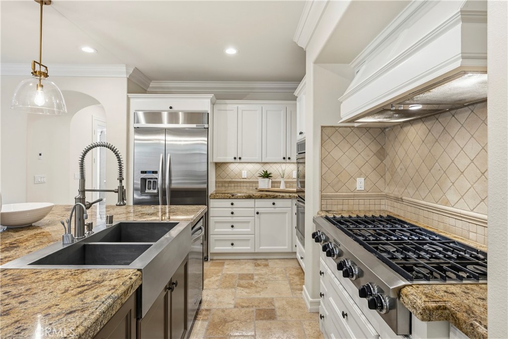 30 Exploration Property Photo 19