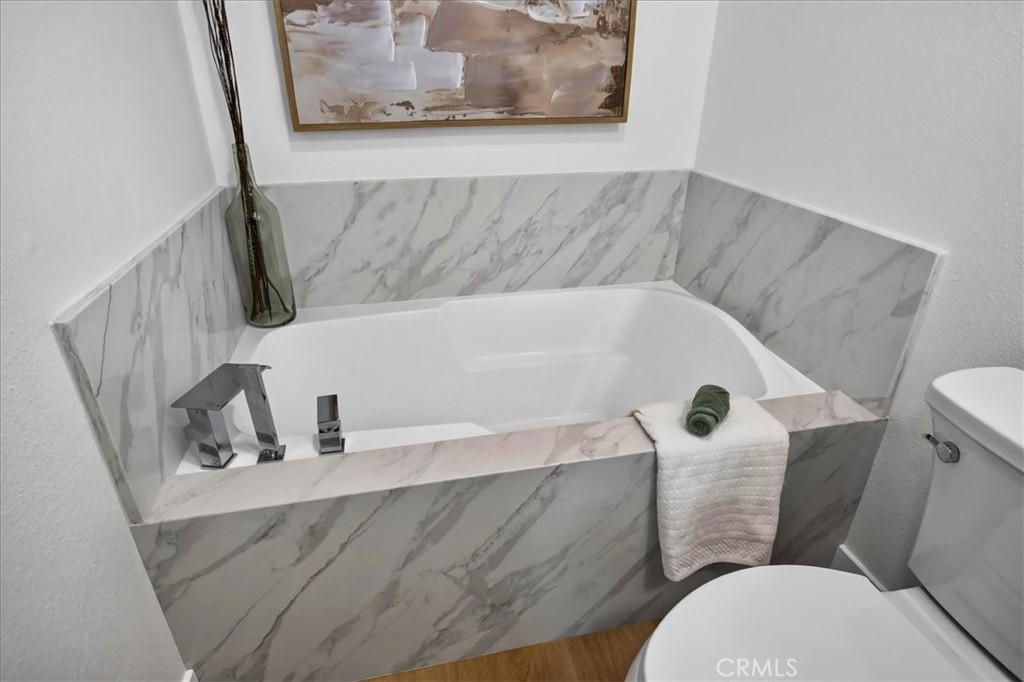 1022 Regis Way Property Photo 34