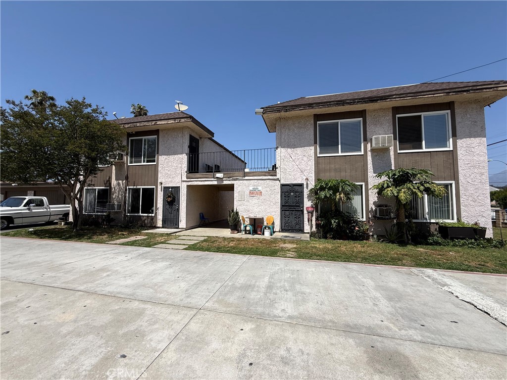669 ,687,651 Weber St. Property Photo 11