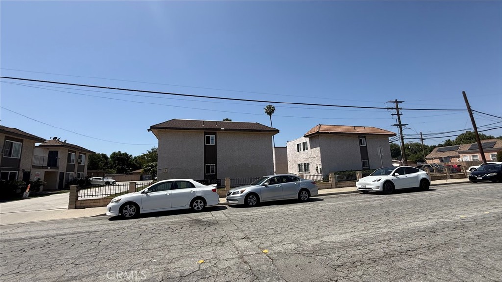 669 ,687,651 Weber St. Property Photo 27