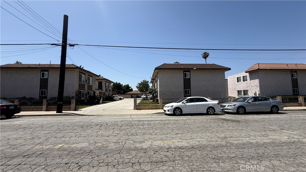 669 ,687,651 Weber St. Property Photo 31