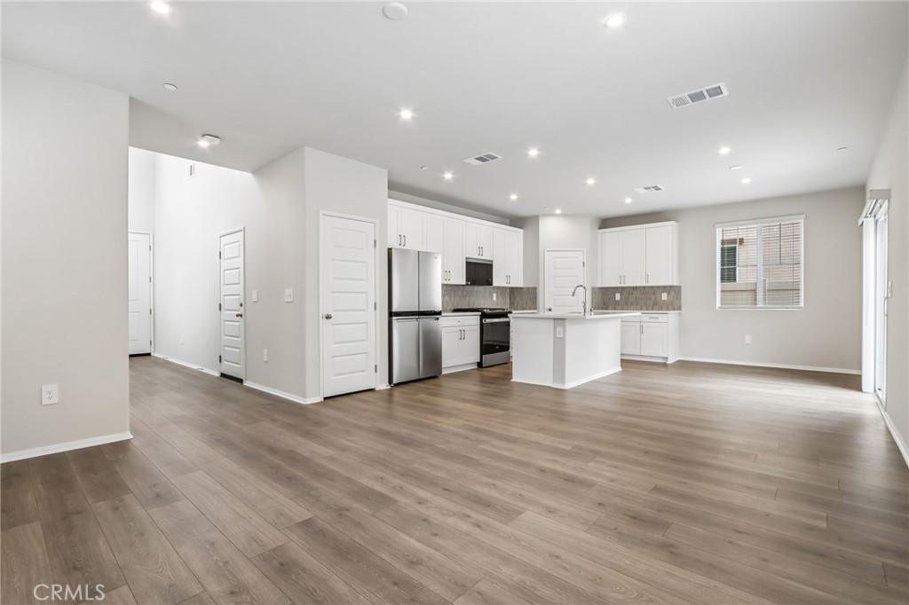 28225 Via Somantano Property Photo 6