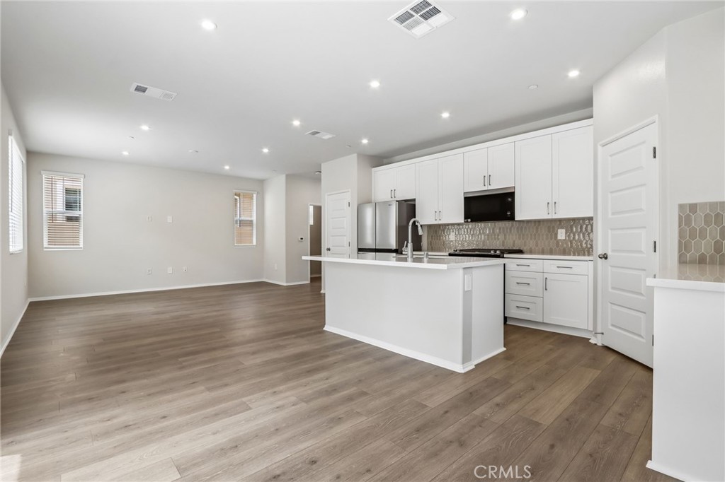 28225 Via Somantano Property Photo 13