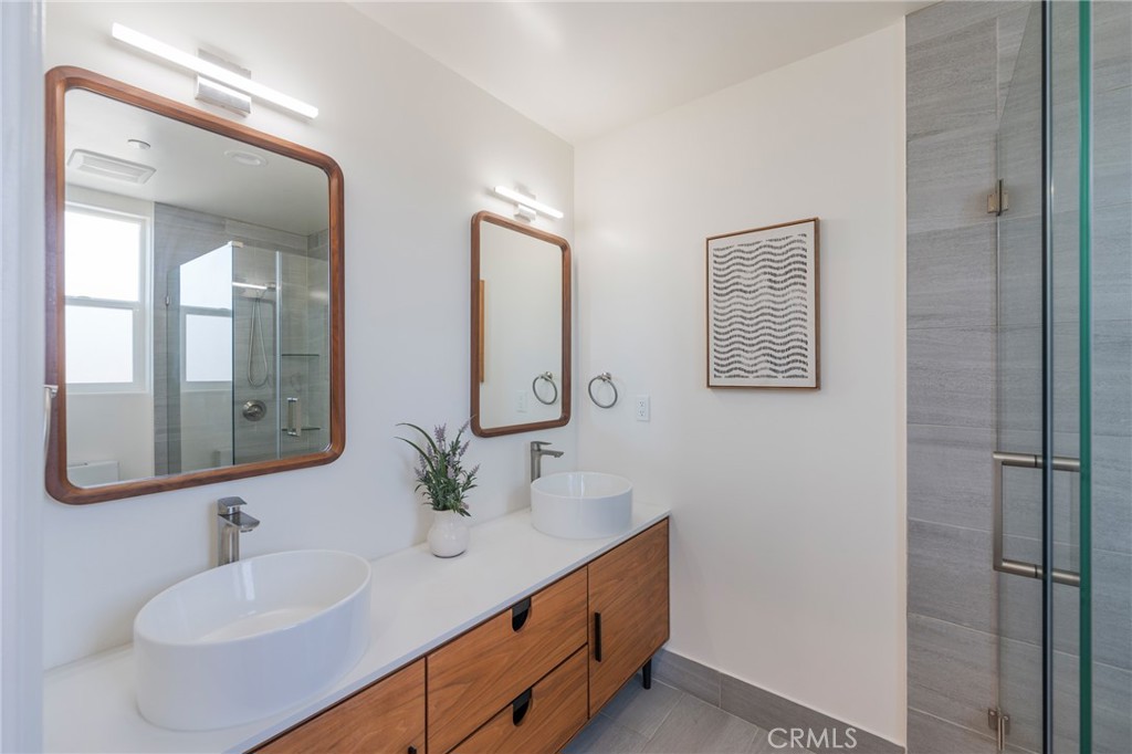 712 N Chestnut Avenue Property Photo 18