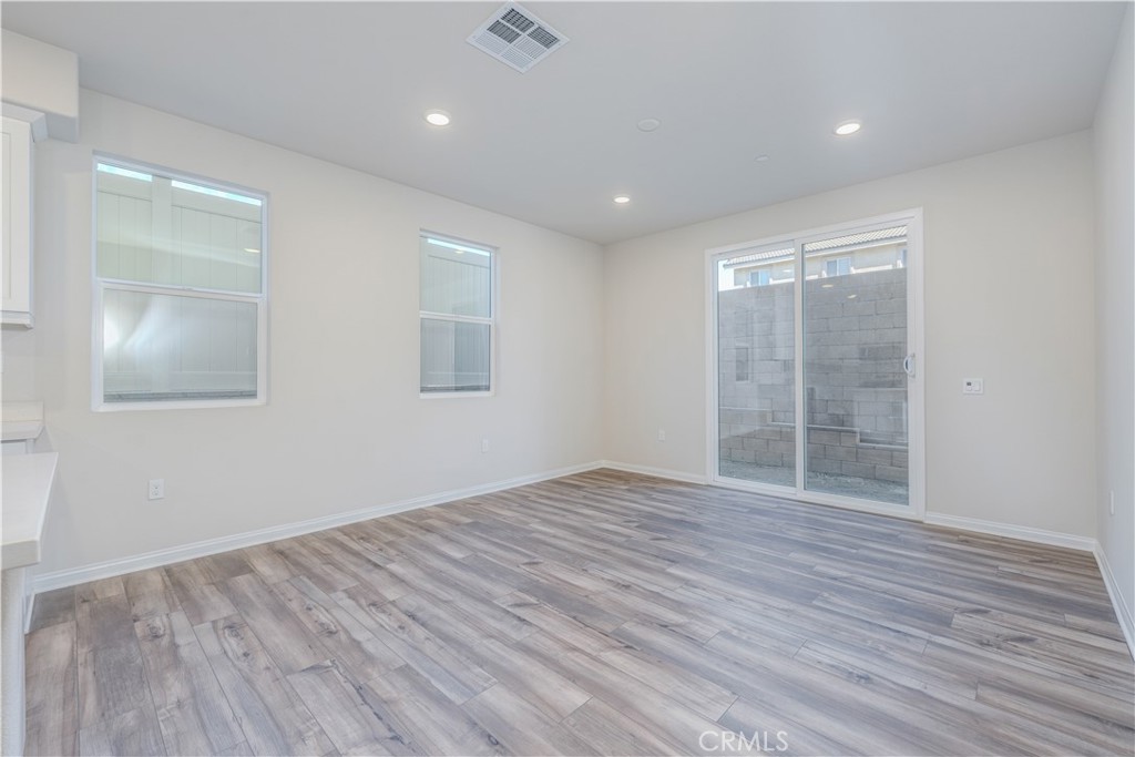 466 Meyer Property Photo 9