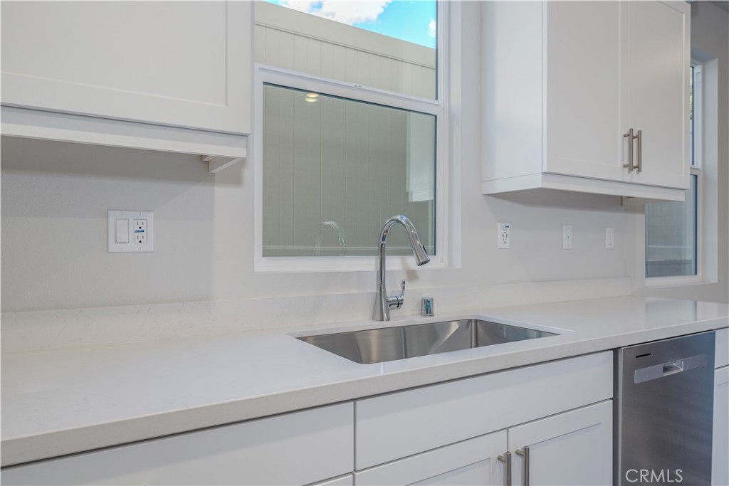 466 Meyer Property Photo 11