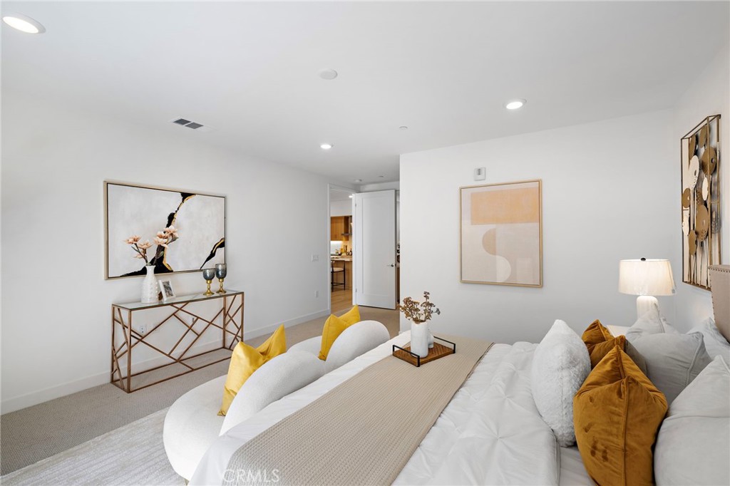 1302 Rivington Property Photo 5