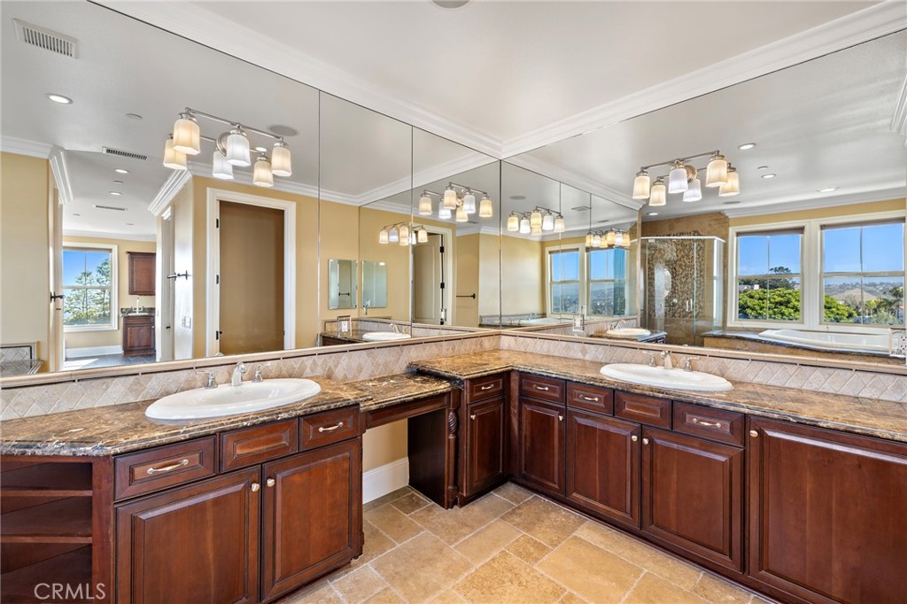 18 Via Cima Property Photo 39
