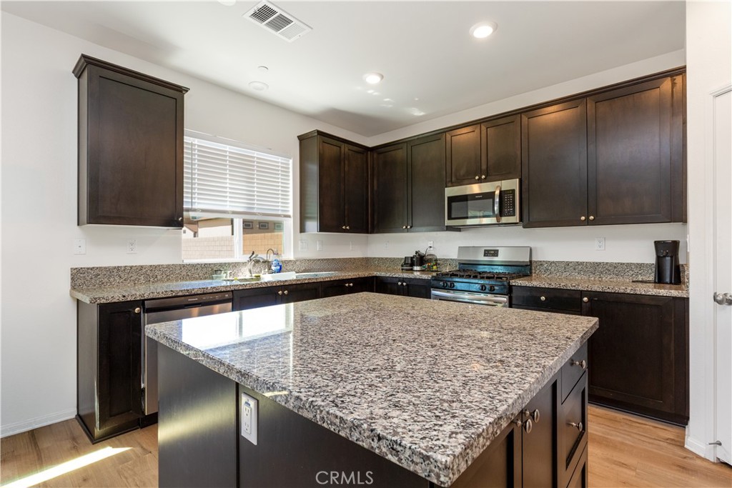 12479 Sunset Property Photo 5