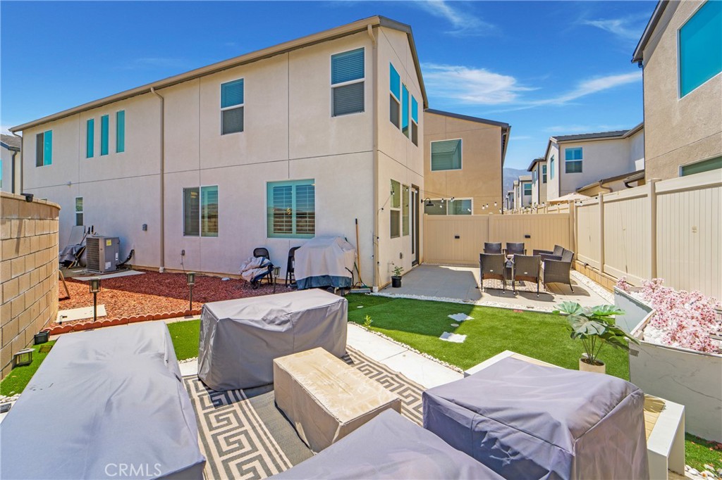 24235 Juni Ct Property Photo 4