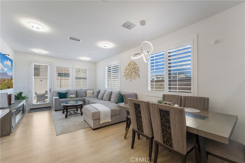 24235 Juni Ct Property Photo 9