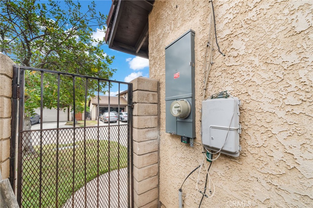 13706 Monterey Ave Property Photo 28
