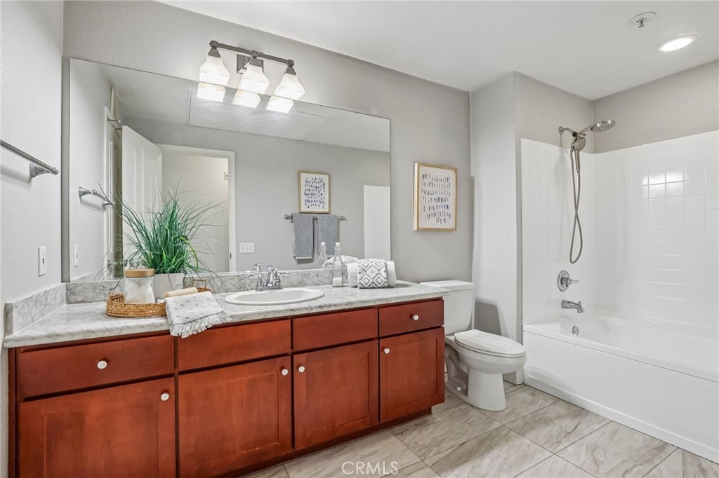 22681 Oakgrove Unit 233 Property Photo 13