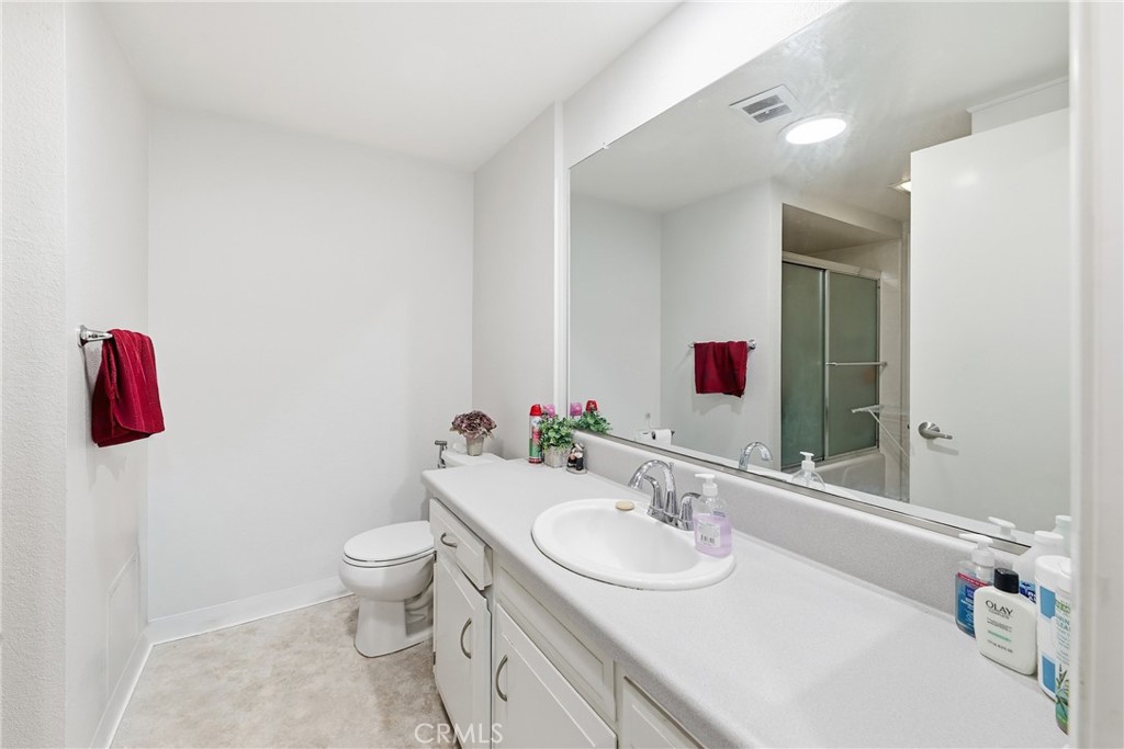 649 Avenida Sevilla # A Property Photo 19