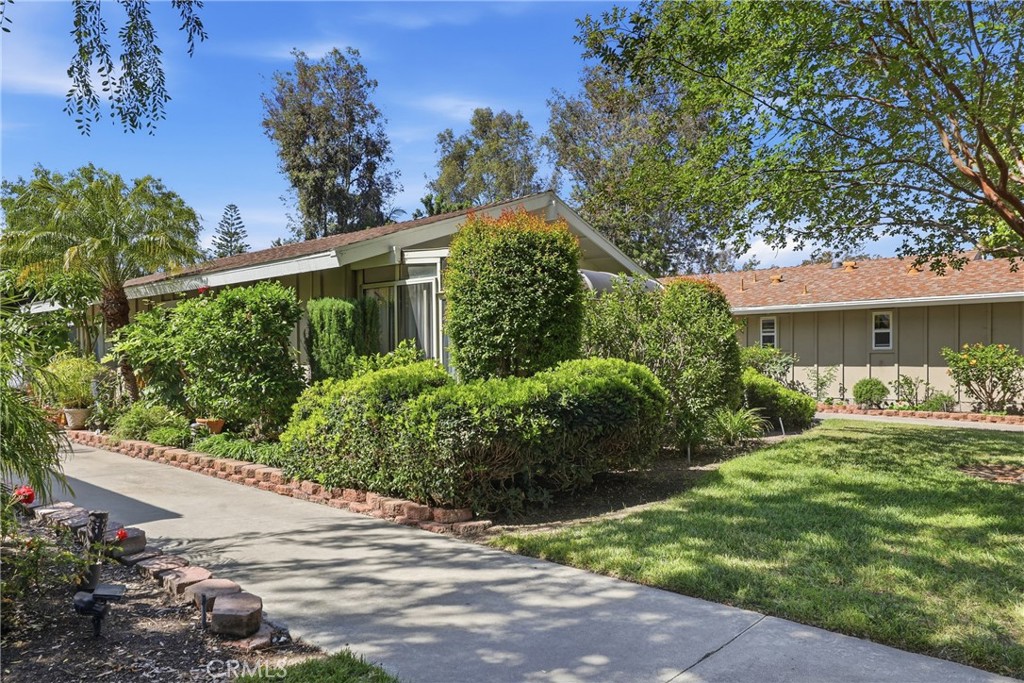 649 Avenida Sevilla # A Property Photo 34