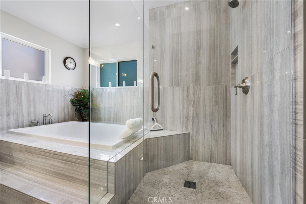 76 Hillrise Property Photo 15