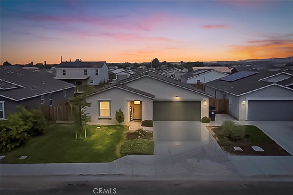 8716 Akero Property Photo 1