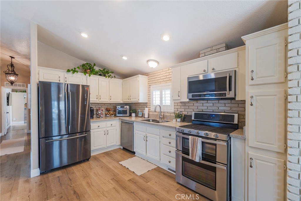 21851 Newland 268 Property Photo 18