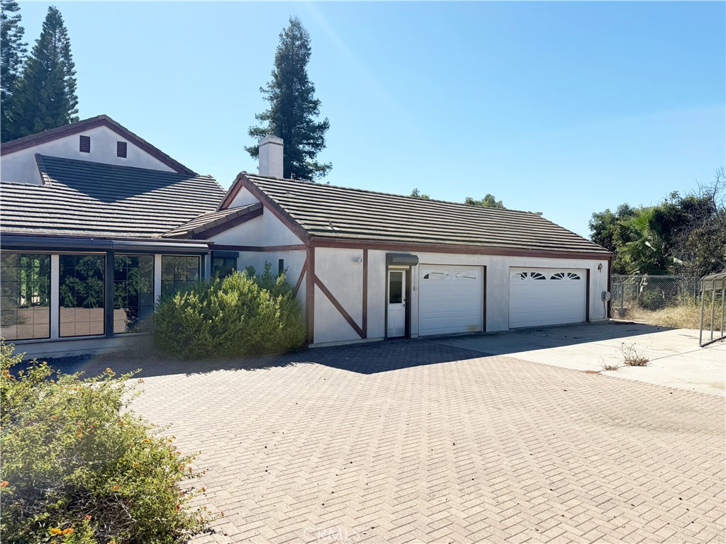 44775 De Luz Rd Property Photo 1