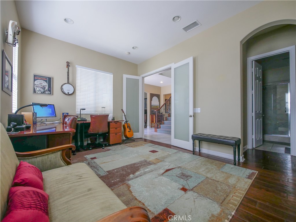 22470 Amber Eve Property Photo 4