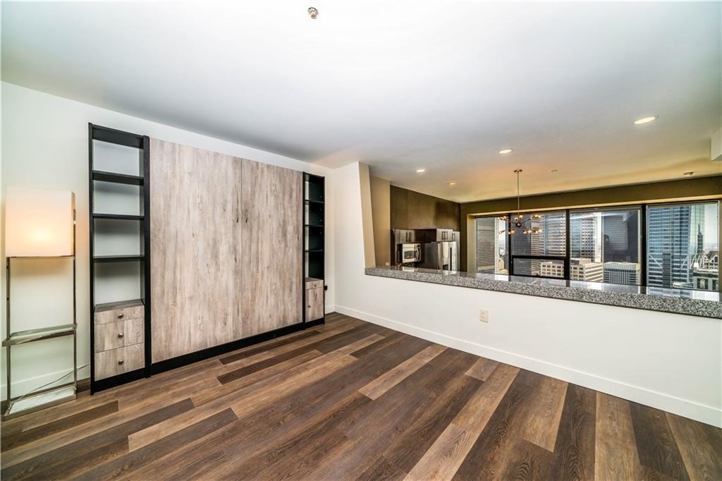 1100 Wilshire 2707 Property Photo 13