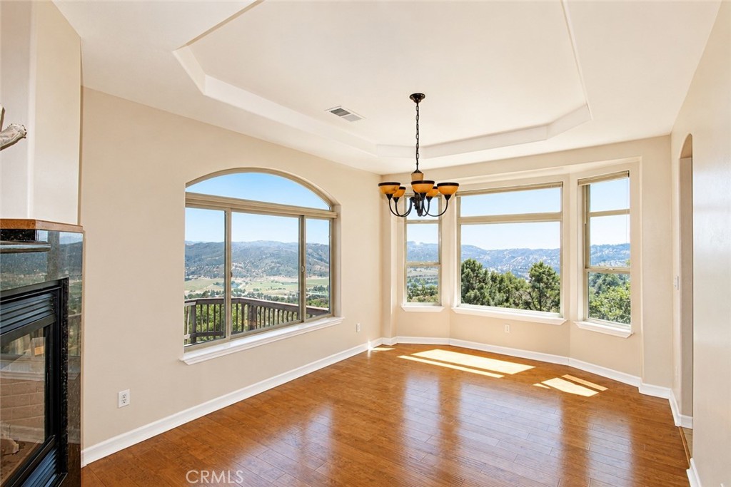 25250 Deertrail Property Photo 9