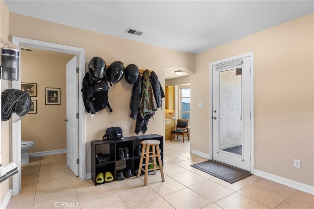 25250 Deertrail Property Photo 19