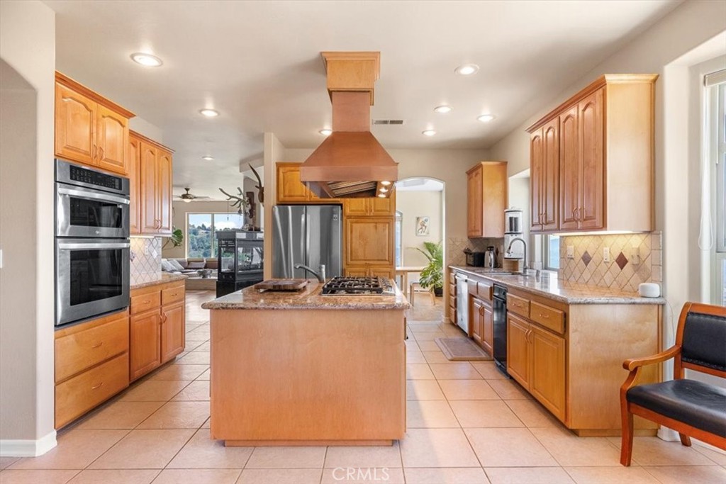 25250 Deertrail Property Photo 21